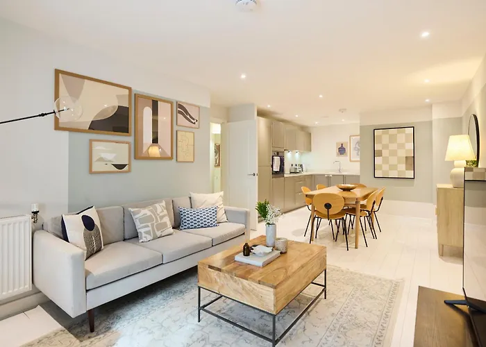The River Lea Escape - Charming & Bright 2Bdr Flat