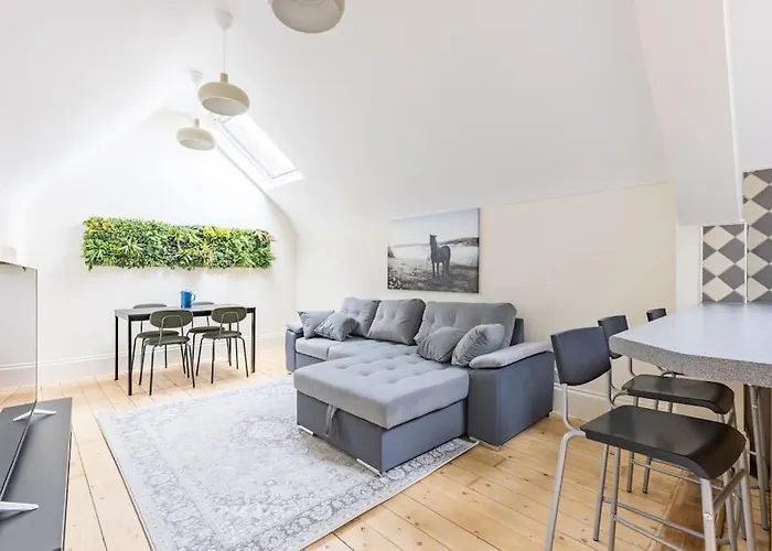 4 Bed Penthouse In Shoreditch