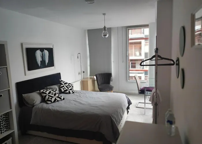 Ivy Boutique Room