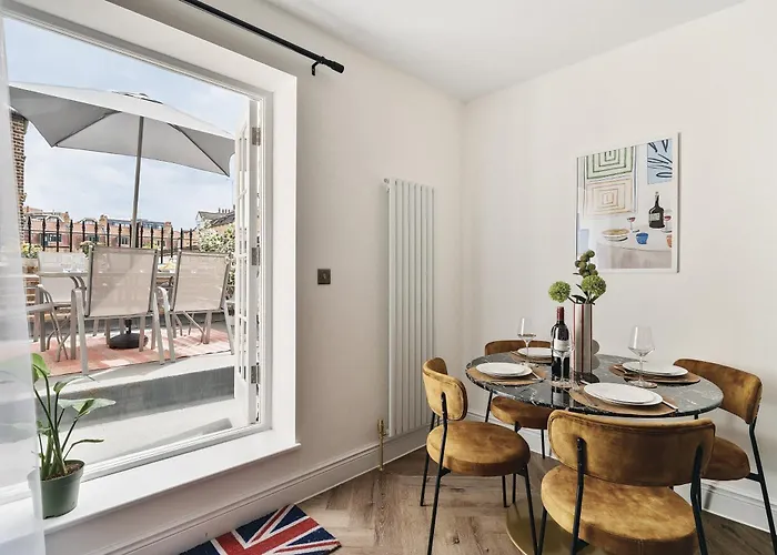 Pass The Keys Exclusive London Townhouse W Terrace