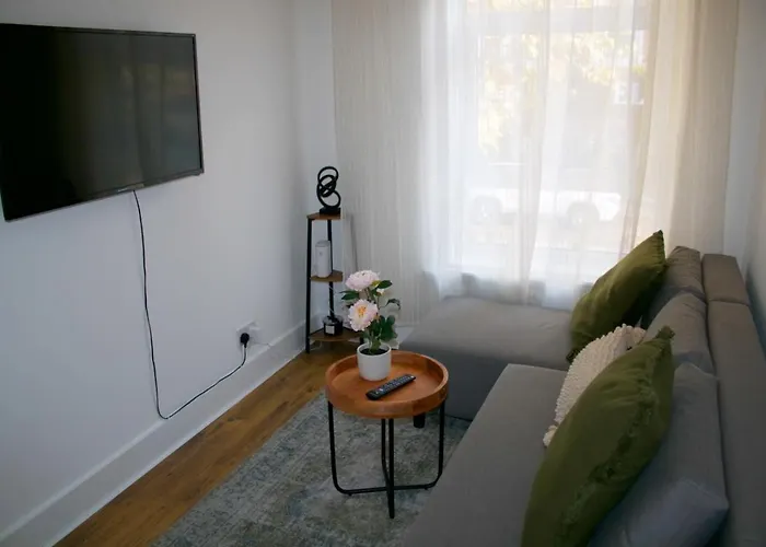 Stylish Cosy 1 Bedroom Flat