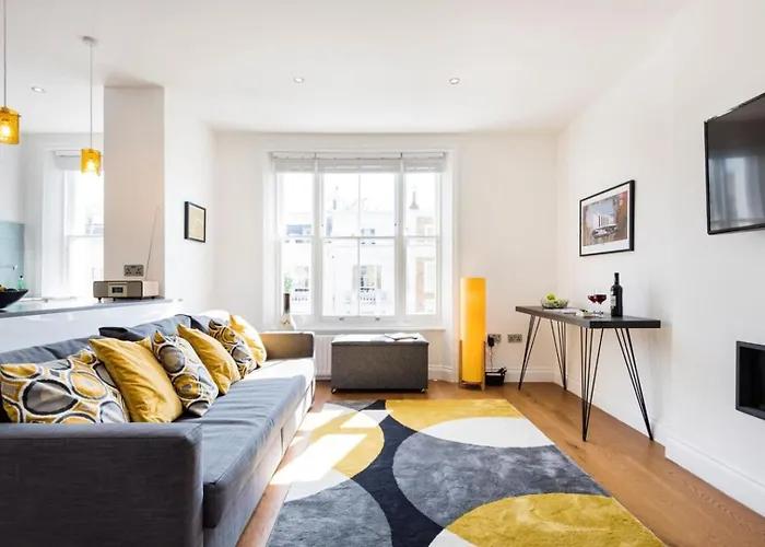 Bright And Modern Earls Court Gem