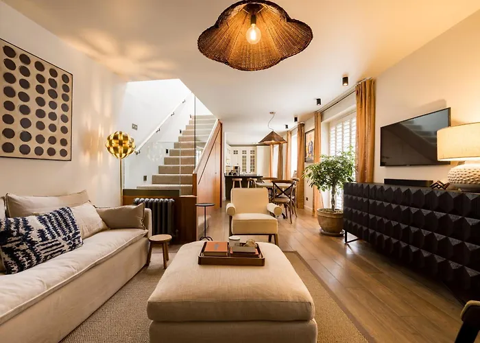 The Primrose Hill House By Hok Living