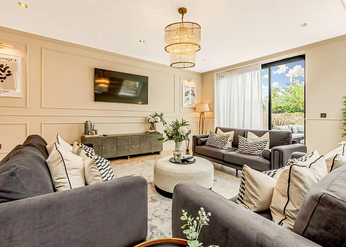 Astounding 4Br Haven With Garden Queens Park Tube