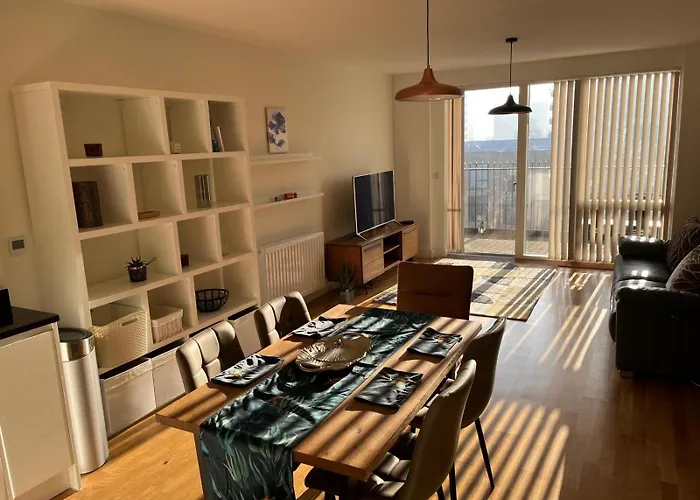 Bright And Comfy 3 Bed