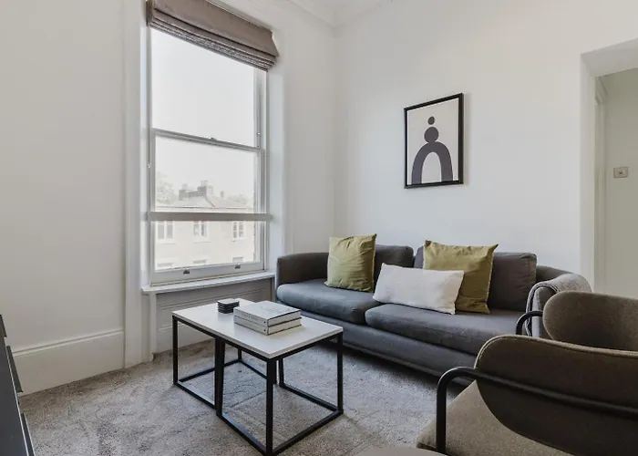 Blueground Kensington City View Furnished Lon-561