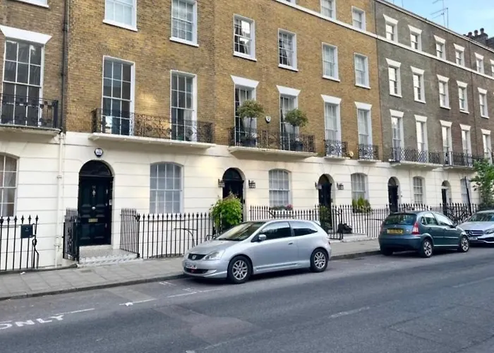 Hyde Park Luxe Suite