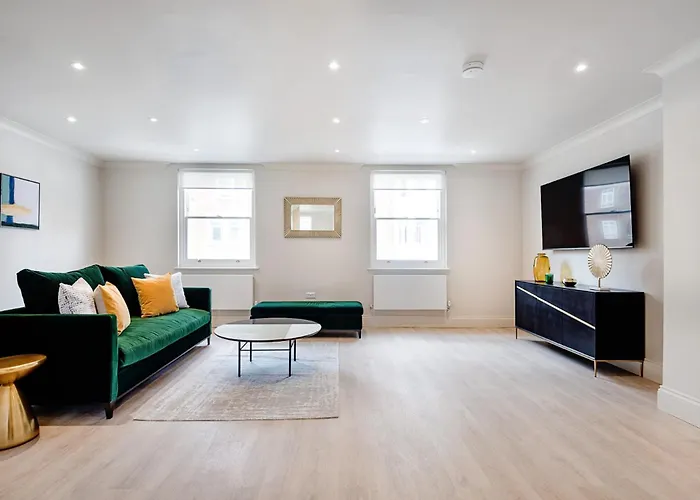 Marble Arch Suite IV