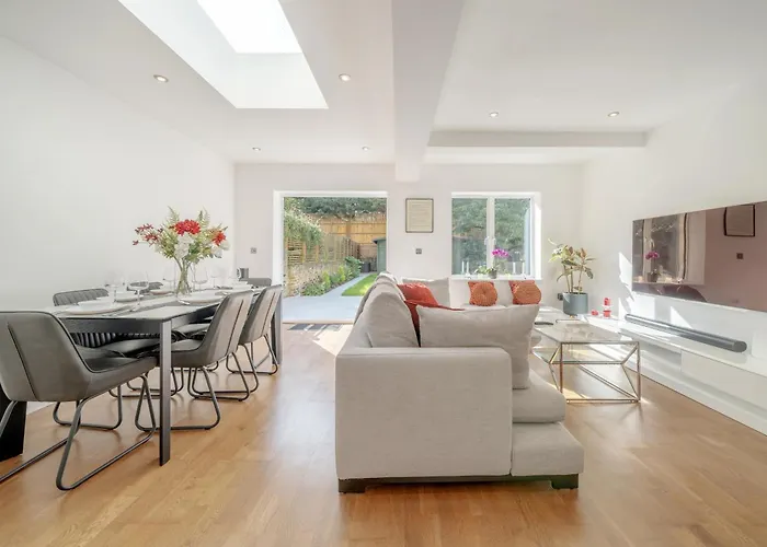 Maida Vale Gem By Little Venice With Stunning Garden