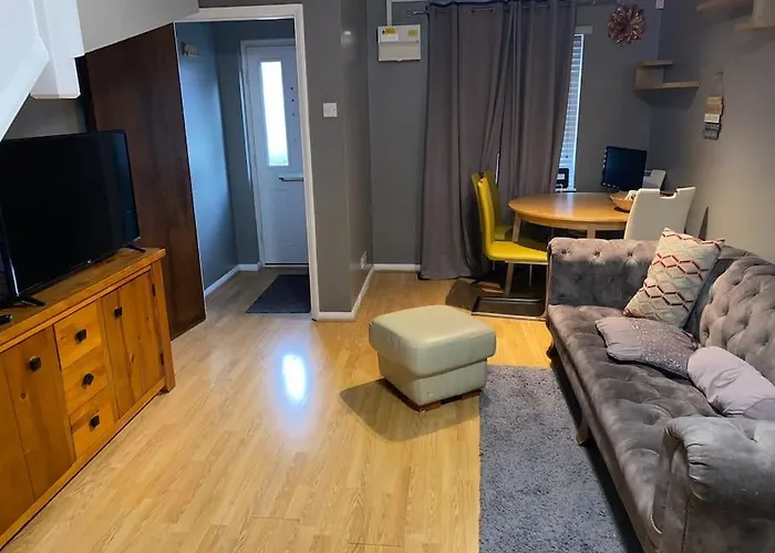 Entire 1 Bedroom City House