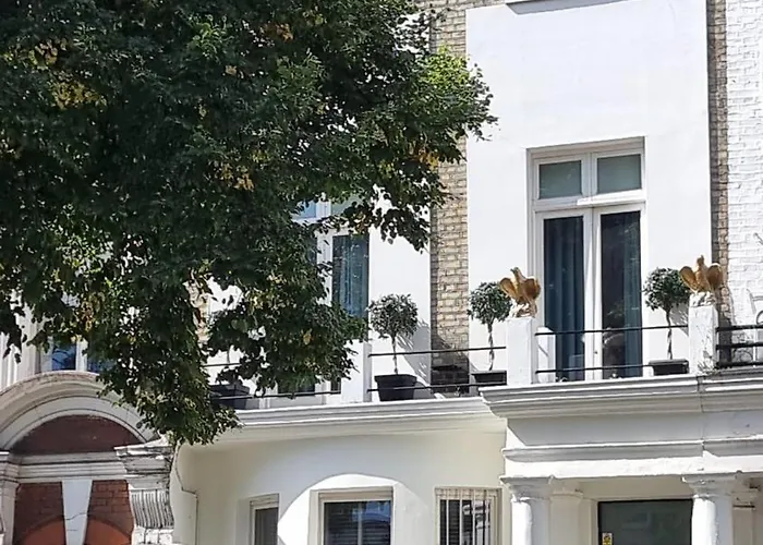 Notting Hill - The One One One! -6-