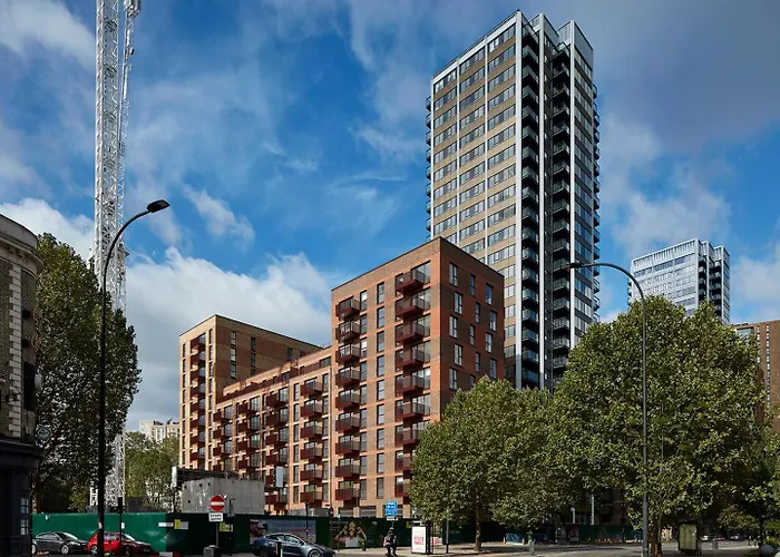 Zone 1 - Luxury London Apartment