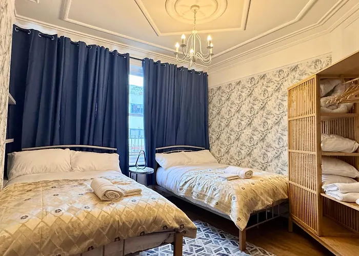 Crown Terrace Apartment