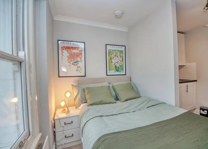 Westbourne Grove Apartments