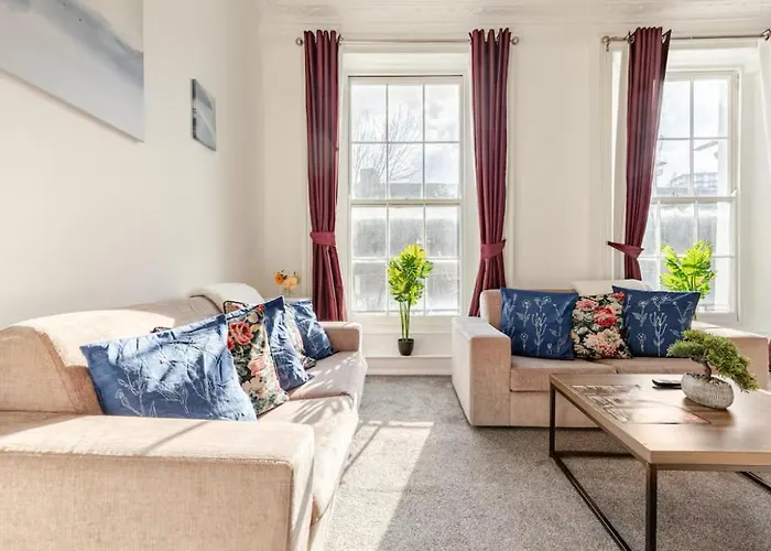 City Apartment - 10 Percent Reduced From Restaurant Bill