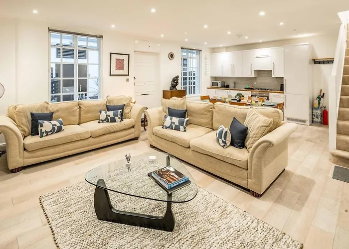 -Air Con- 3Bd Mews House - Kensington Palace!