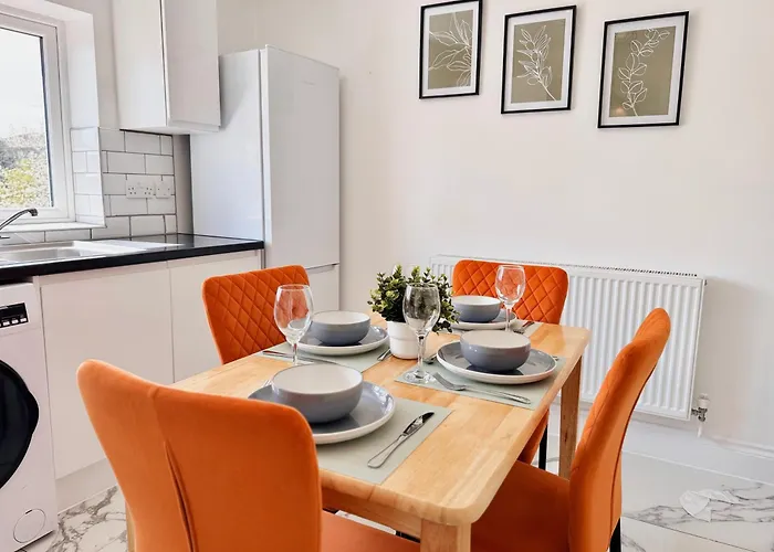 Splendid 2Bed Apt For Family 30Mi To Central Ldn