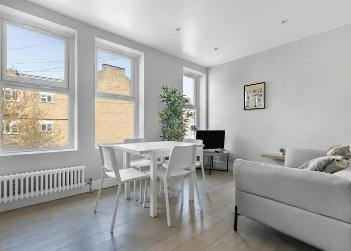 Brilliant 2 Bed Apartment - 2 The Southwell