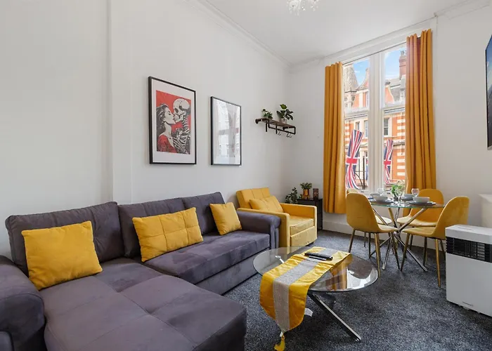 Oxford Street 1 Bedroom Shopping Retreat! 3Gc