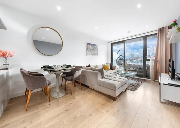 Spacious Modern 2Br Apartment In The Heart Of London