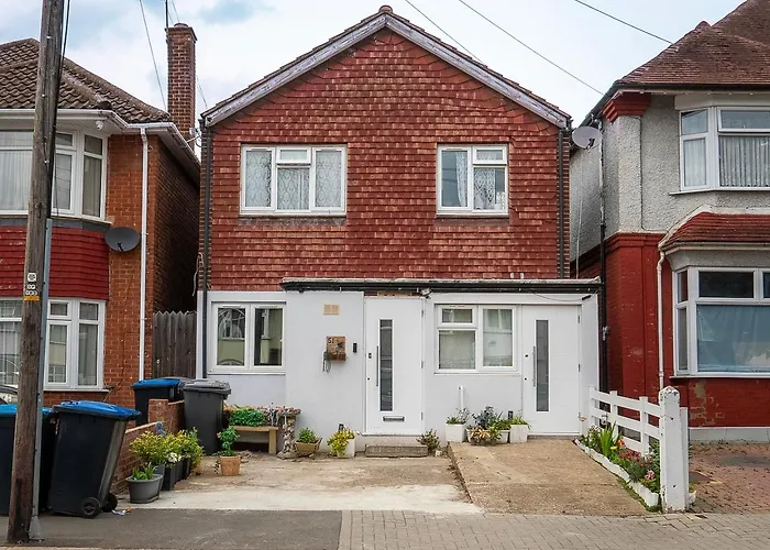 Cosy 2 Bed Next To Wembley Stadium