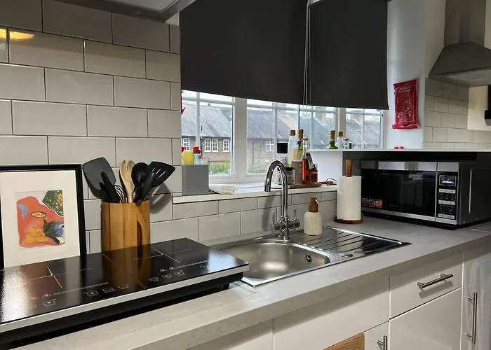 Stylish Putney Village Flat