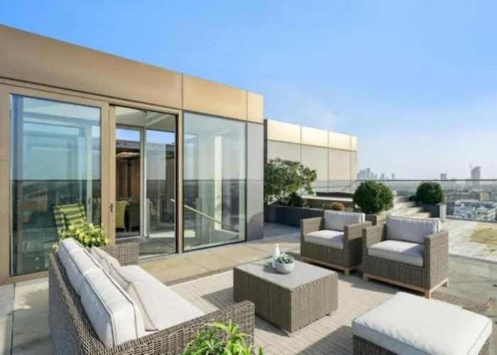 5 Million Pound Luxury Penthouse Tower Bridge Sleeps 8 Private Jacuzzi