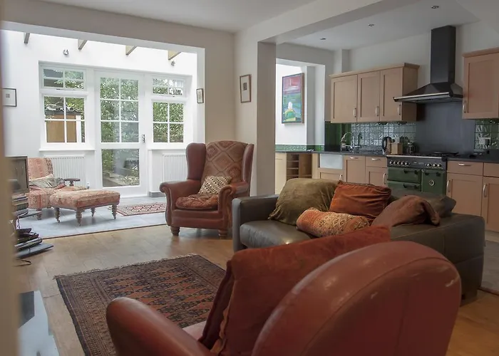 Wilson Grove Apartment - Bermondsey