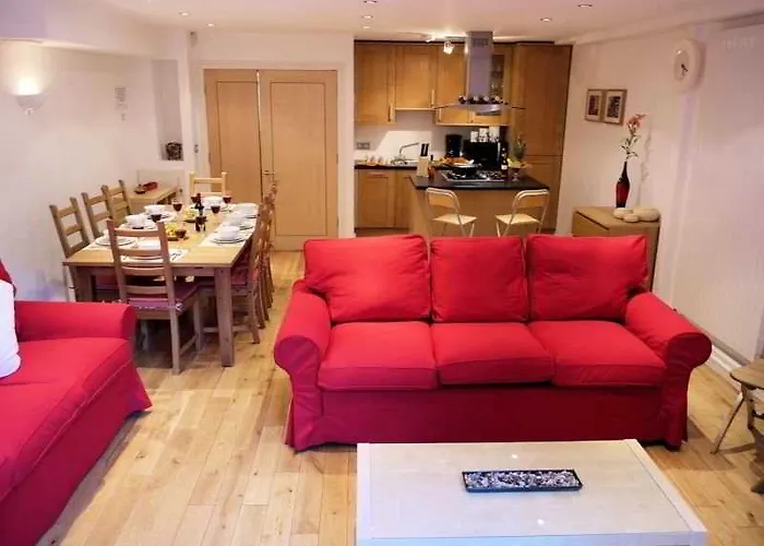 Royal College Street Apartment