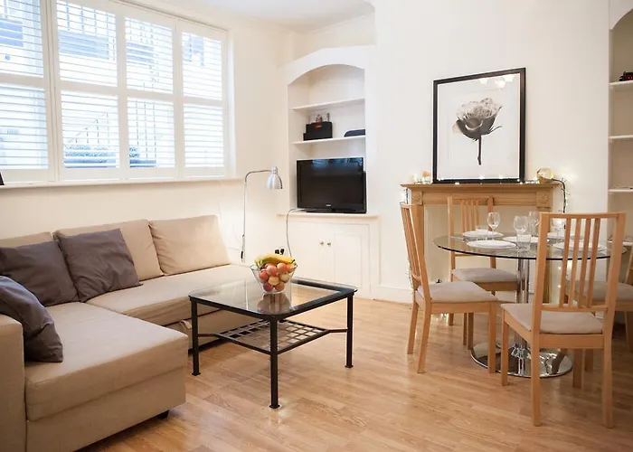 Victoria Station Apartment
