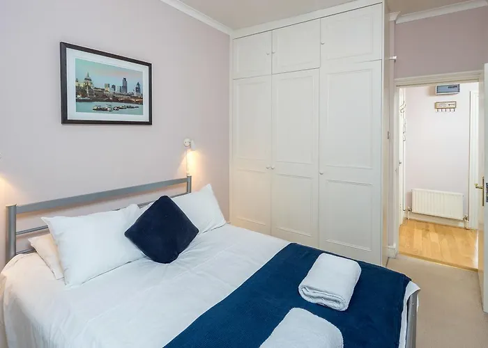 Notting Hill Apartment