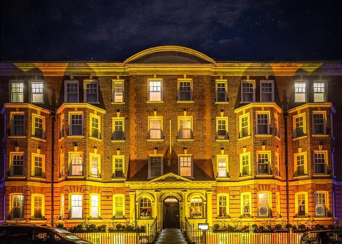 Ten Manchester Street Hotel