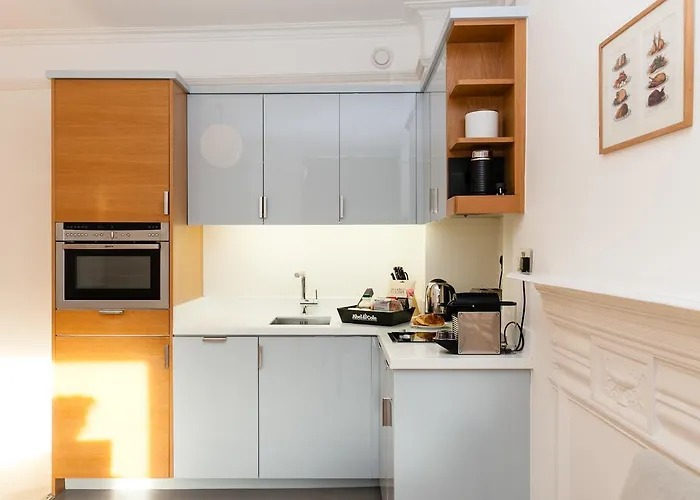 Blueprint Living Apartments - Doughty Street