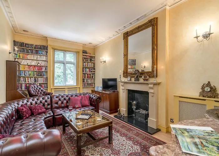 Elegant 2 Bedroom Apartment In Paddington