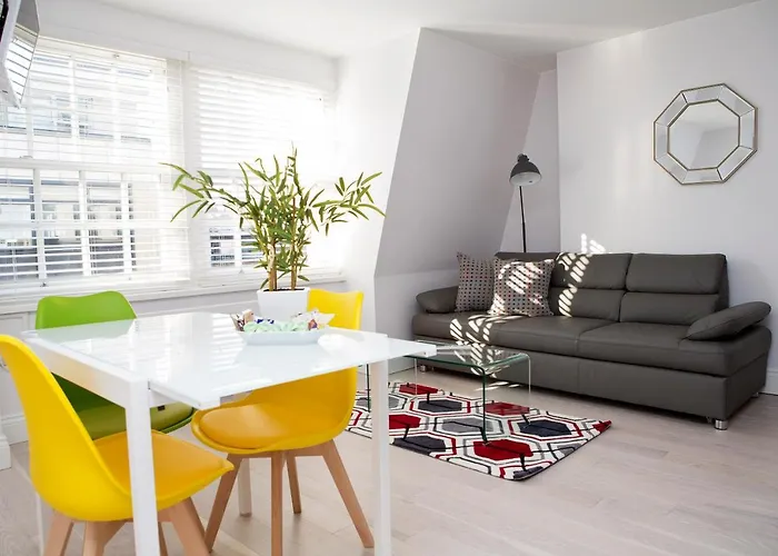 Soho Chambers By Indigo Flats
