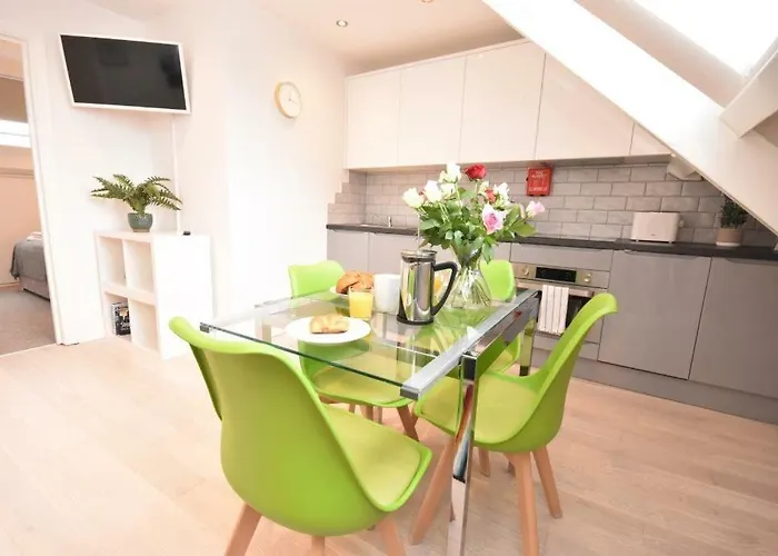 Apt 3, Opera House Ensuite 4Th Floor By Indigo Flats