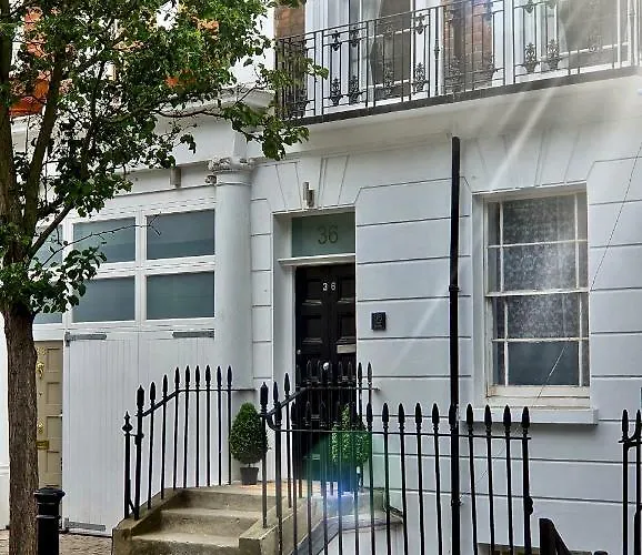 Victoria Lodgings London