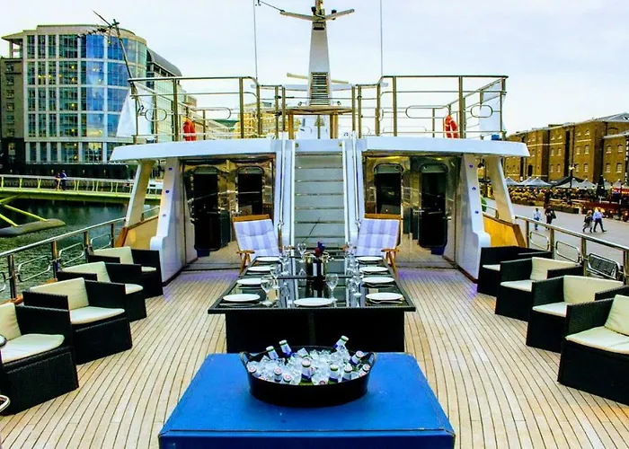 Absolute Pleasure Yacht