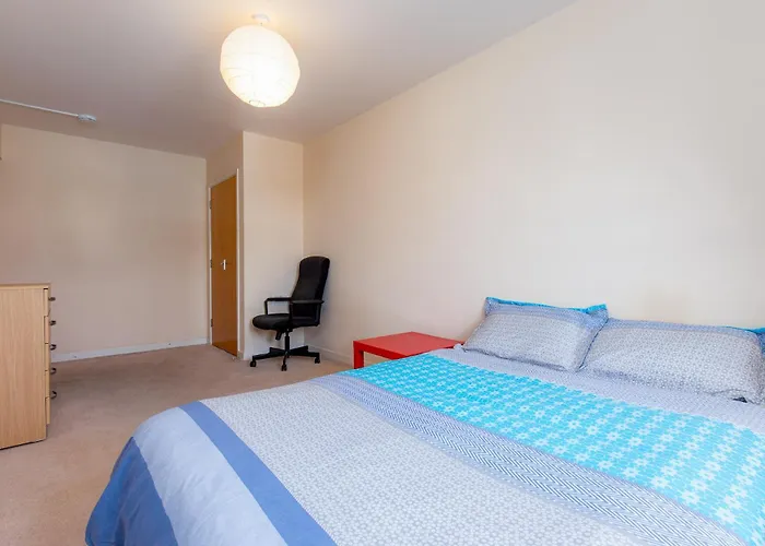 Pioneer Close