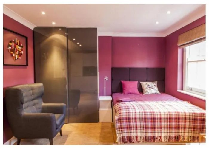 York Shell Studio Apartment