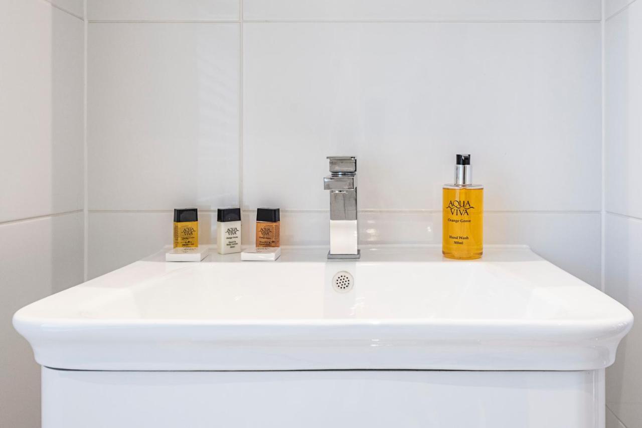 Cozy And Serene Brand-new Flat In Kilburn, Appartement Londen