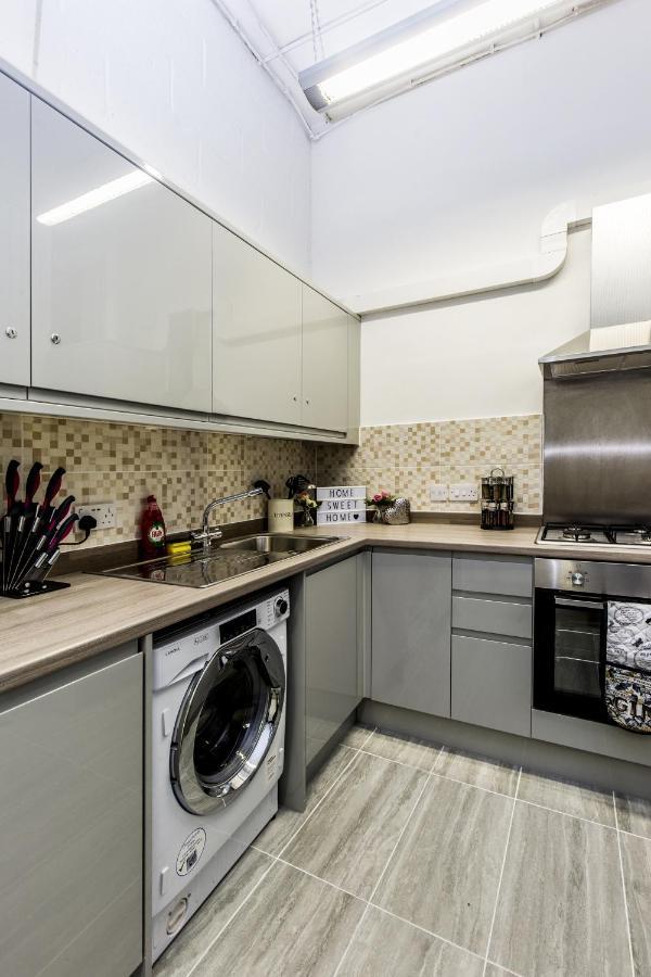 Amazing Flat With Recreational Activities For Large Families! London