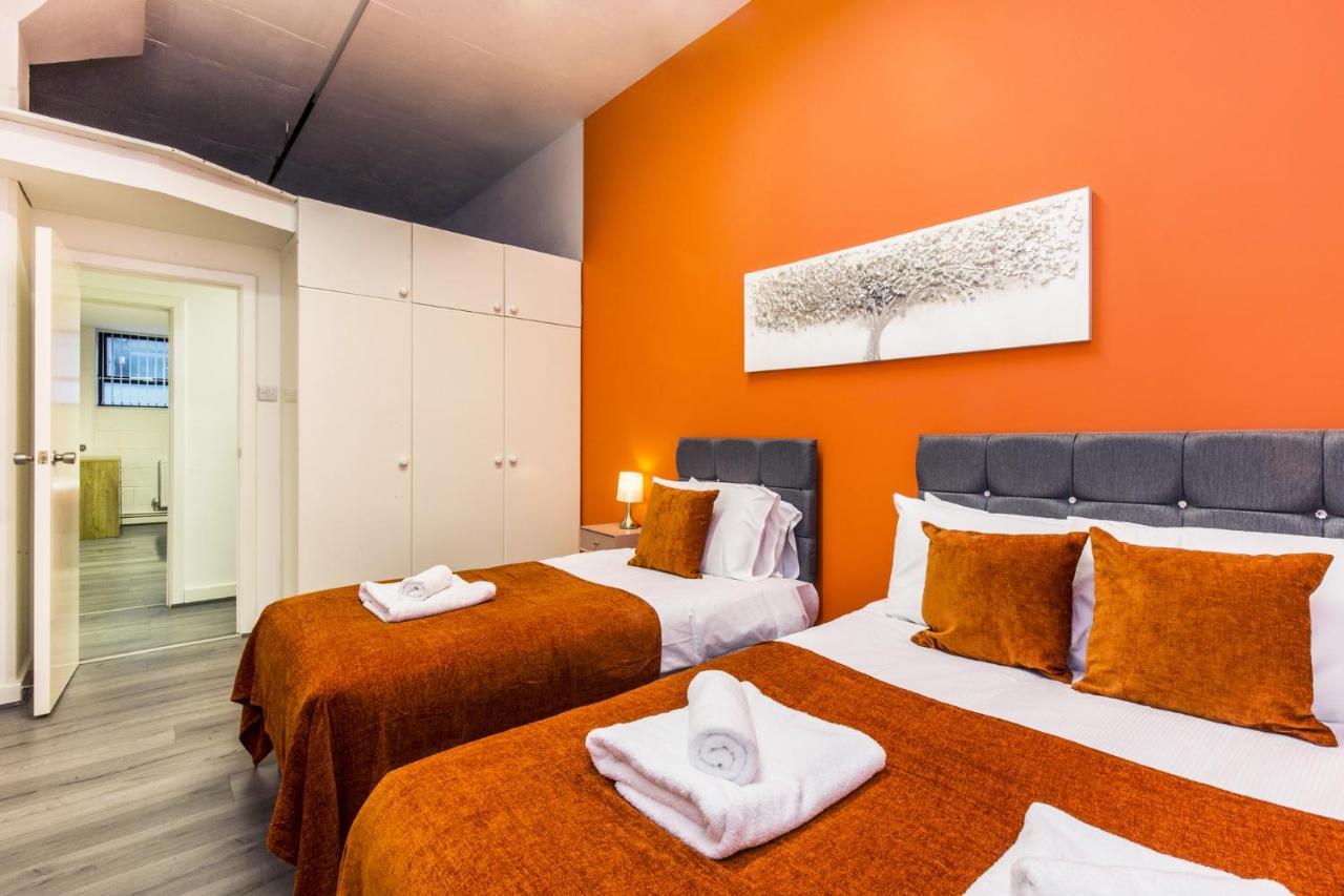 Amazing Flat With Recreational Activities For Large Families! Apartment London