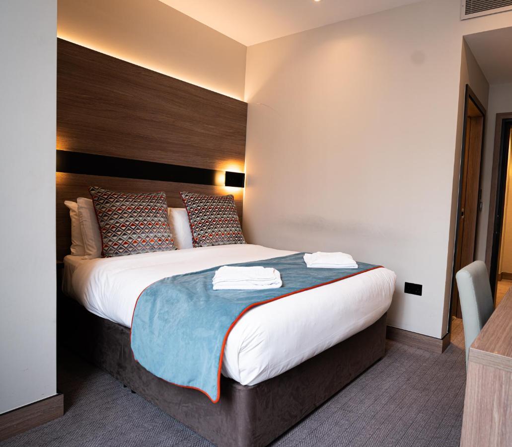 Oxford Hotell 3*