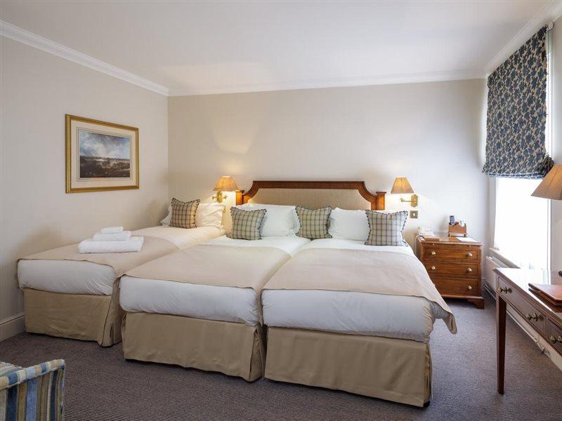 Sloane Place Hotel 4*