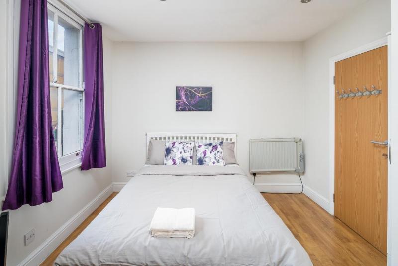 Oyo Plender Street 1 Hotel 3*