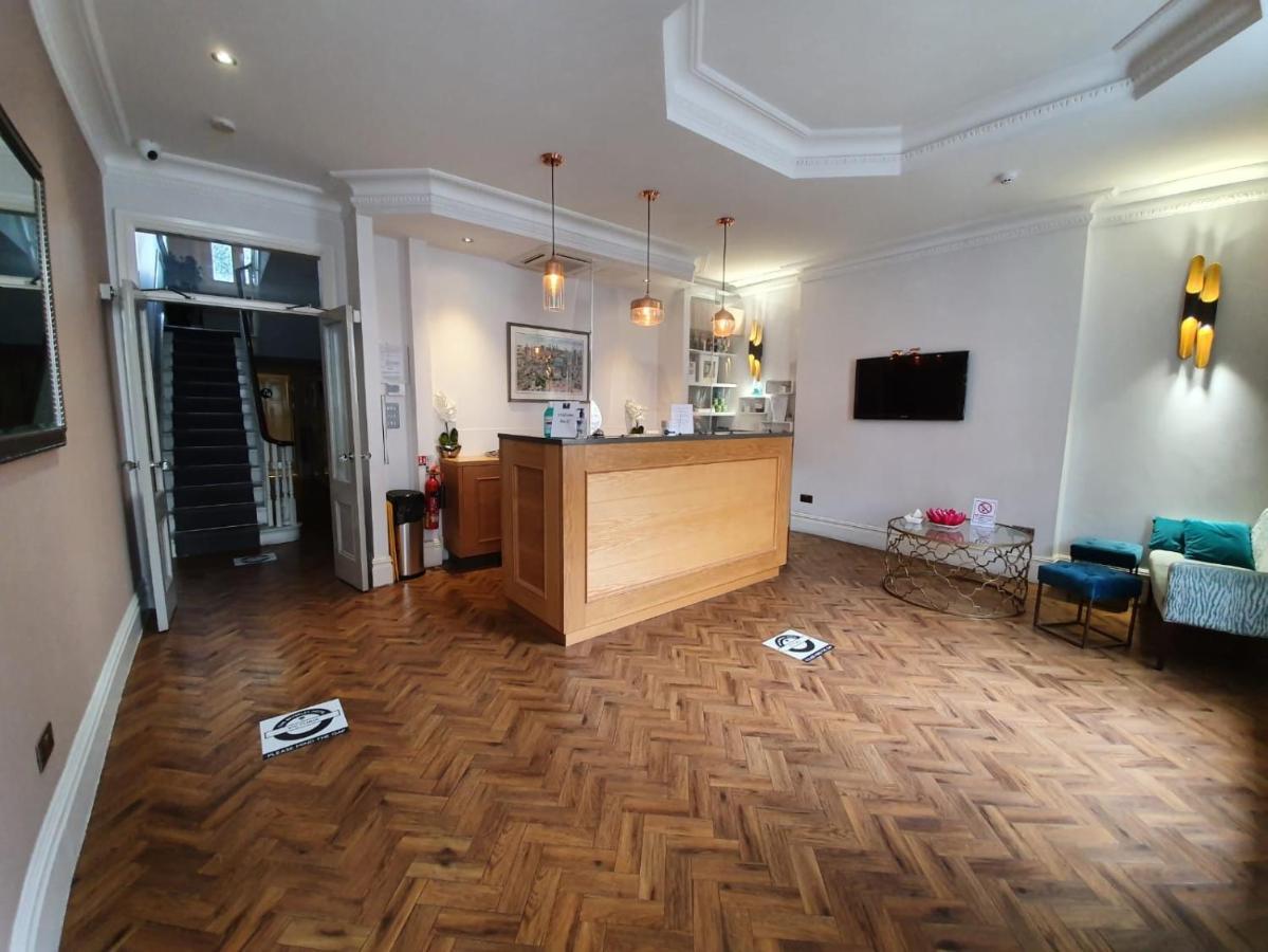 The Beverley - Victoria Hotel Londra