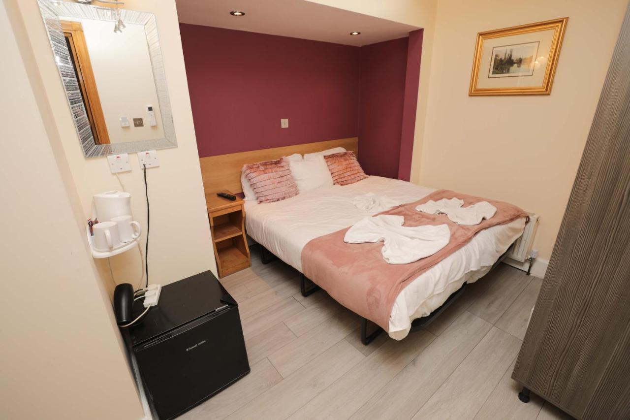 Hotel Holland London