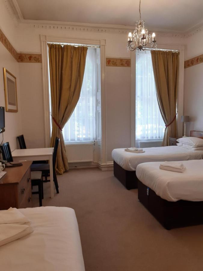 Crescent Hotell
