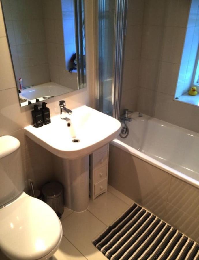 Kennington Oval 2-bed In